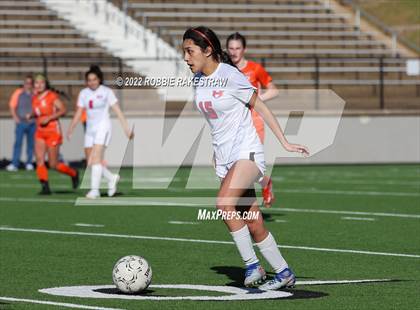 Thumbnail 2 in Henderson vs. Celina (UIL 4A Regional Semifinals) photogallery.