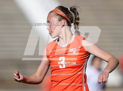 Thumbnail 3 in Henderson vs. Celina (UIL 4A Regional Semifinals) photogallery.