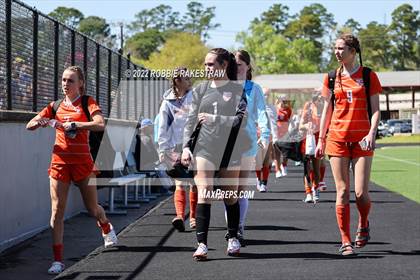 Thumbnail 2 in Henderson vs. Celina (UIL 4A Regional Semifinals) photogallery.