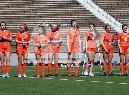 Thumbnail 2 in Henderson vs. Celina (UIL 4A Regional Semifinals) photogallery.