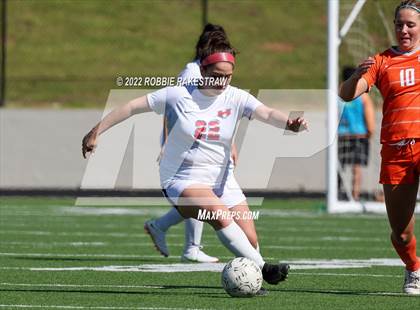 Thumbnail 2 in Henderson vs. Celina (UIL 4A Regional Semifinals) photogallery.