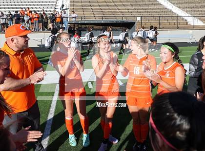 Thumbnail 1 in Henderson vs. Celina (UIL 4A Regional Semifinals) photogallery.
