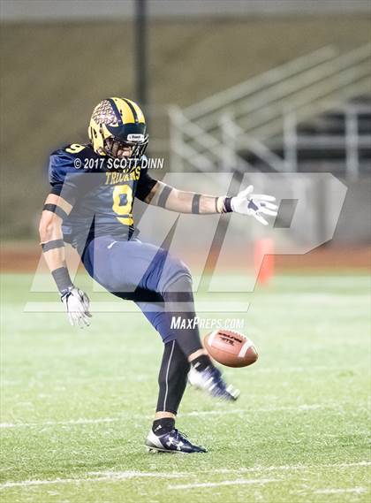 Thumbnail 1 in Salinas vs Milpitas (CIF CCS D1 Final) photogallery.