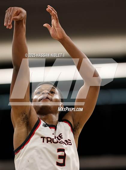 Thumbnail 3 in Tri-Cities @ Lee County (GHSA 5A State Semi-Final) photogallery.