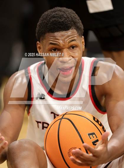 Thumbnail 3 in Tri-Cities @ Lee County (GHSA 5A State Semi-Final) photogallery.