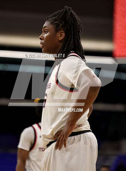 Thumbnail 3 in Tri-Cities @ Lee County (GHSA 5A State Semi-Final) photogallery.