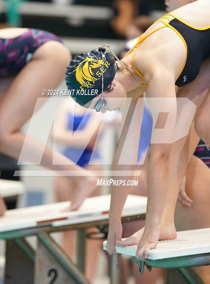 Thumbnail 2 in Fraser vs. Lutheran North (Titan Relays) photogallery.