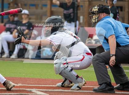 Thumbnail 3 in Robstown vs. London (VISD Tournament) photogallery.