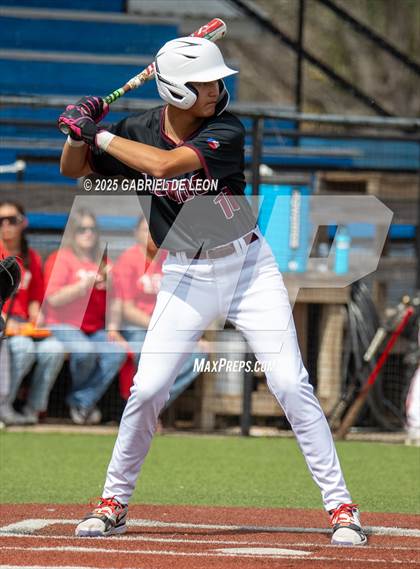Thumbnail 3 in Robstown vs. London (VISD Tournament) photogallery.