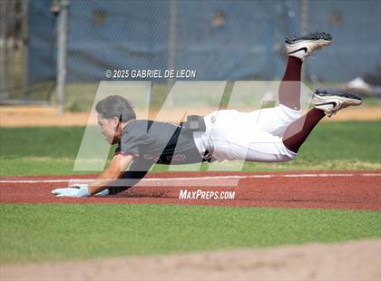 Thumbnail 2 in Robstown vs. London (VISD Tournament) photogallery.