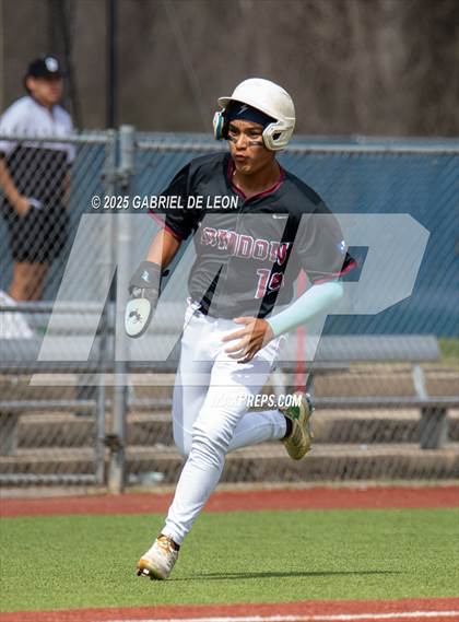 Thumbnail 1 in Robstown vs. London (VISD Tournament) photogallery.