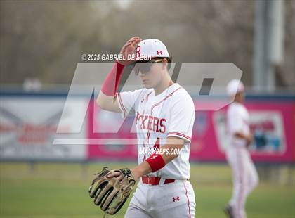 Thumbnail 1 in Robstown vs. London (VISD Tournament) photogallery.