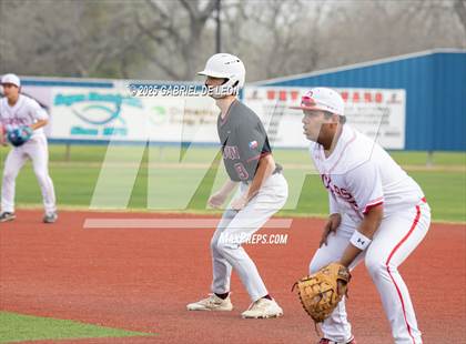 Thumbnail 3 in Robstown vs. London (VISD Tournament) photogallery.