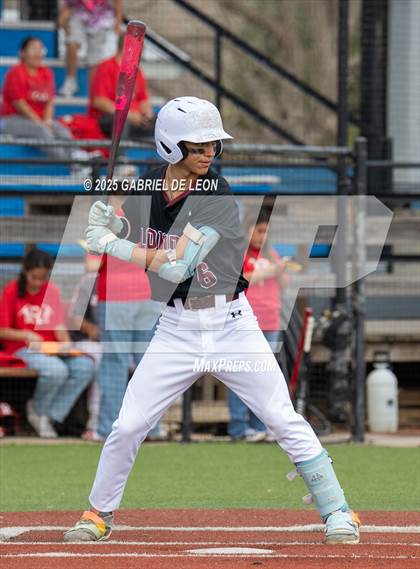 Thumbnail 3 in Robstown vs. London (VISD Tournament) photogallery.