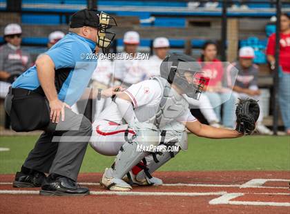Thumbnail 3 in Robstown vs. London (VISD Tournament) photogallery.