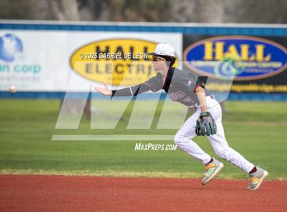 Thumbnail 3 in Robstown vs. London (VISD Tournament) photogallery.
