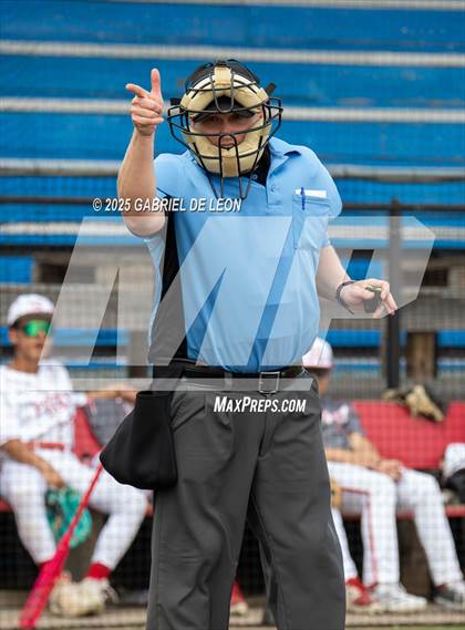 Thumbnail 1 in Robstown vs. London (VISD Tournament) photogallery.