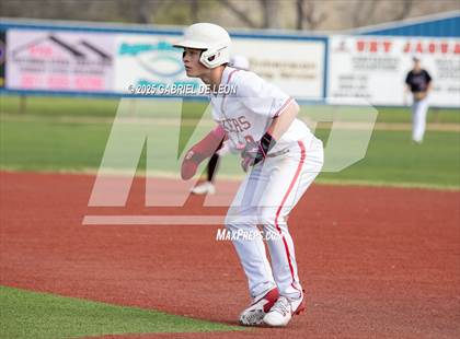 Thumbnail 2 in Robstown vs. London (VISD Tournament) photogallery.