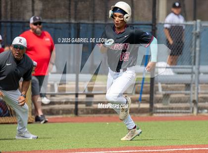 Thumbnail 2 in Robstown vs. London (VISD Tournament) photogallery.