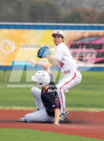 Thumbnail 3 in Robstown vs. London (VISD Tournament) photogallery.