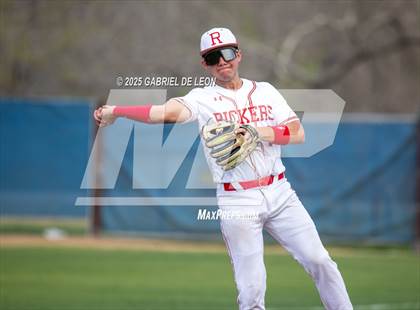 Thumbnail 2 in Robstown vs. London (VISD Tournament) photogallery.