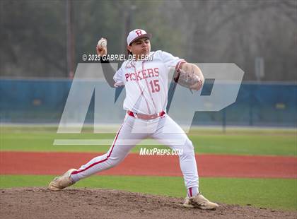 Thumbnail 2 in Robstown vs. London (VISD Tournament) photogallery.