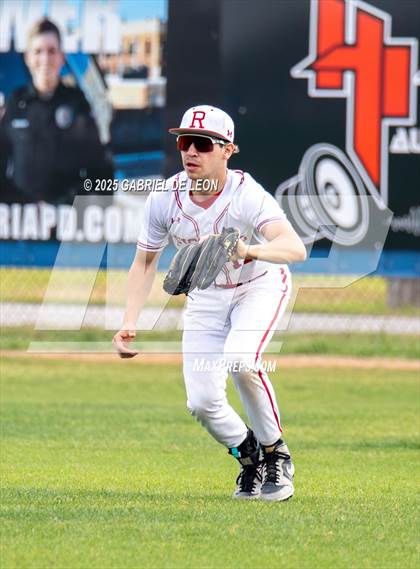 Thumbnail 3 in Robstown vs. London (VISD Tournament) photogallery.