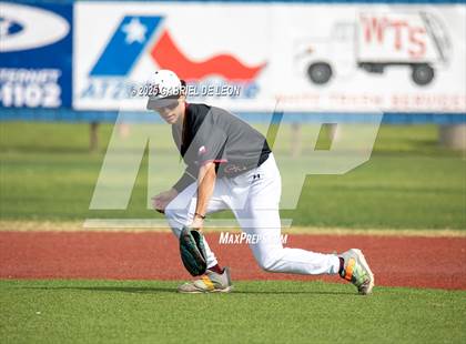 Thumbnail 1 in Robstown vs. London (VISD Tournament) photogallery.