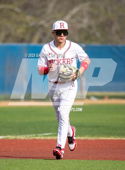 Thumbnail 1 in Robstown vs. London (VISD Tournament) photogallery.
