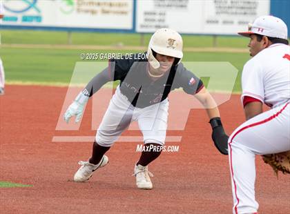 Thumbnail 2 in Robstown vs. London (VISD Tournament) photogallery.
