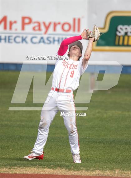 Thumbnail 1 in Robstown vs. London (VISD Tournament) photogallery.