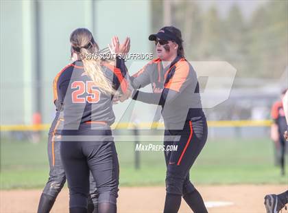 Thumbnail 3 in Sheldon @ Roseburg photogallery.