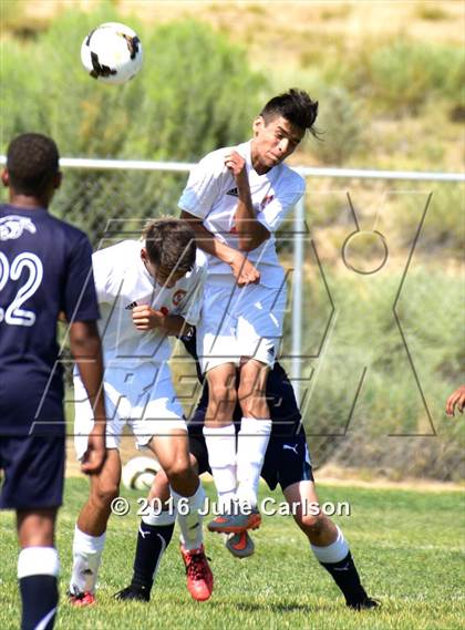 Thumbnail 1 in Aztec vs Piedra Vista (Aztec Invitational)  photogallery.