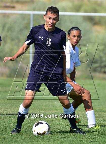Thumbnail 1 in Aztec vs Piedra Vista (Aztec Invitational)  photogallery.
