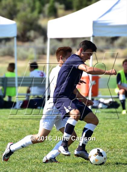 Thumbnail 3 in Aztec vs Piedra Vista (Aztec Invitational)  photogallery.