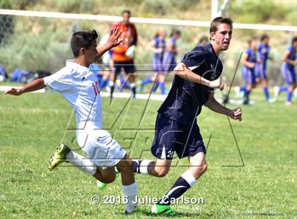 Thumbnail 3 in Aztec vs Piedra Vista (Aztec Invitational)  photogallery.