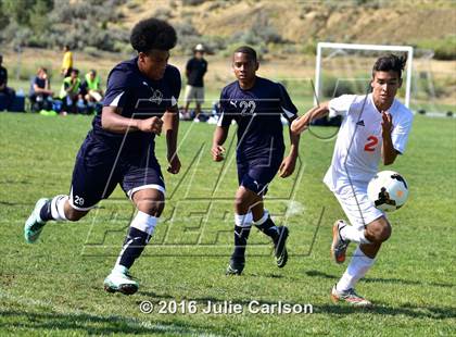 Thumbnail 3 in Aztec vs Piedra Vista (Aztec Invitational)  photogallery.
