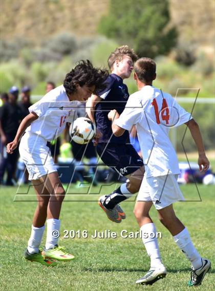 Thumbnail 2 in Aztec vs Piedra Vista (Aztec Invitational)  photogallery.