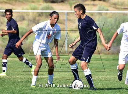 Thumbnail 3 in Aztec vs Piedra Vista (Aztec Invitational)  photogallery.