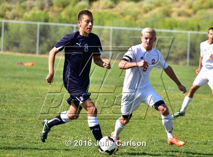 Thumbnail 1 in Aztec vs Piedra Vista (Aztec Invitational)  photogallery.