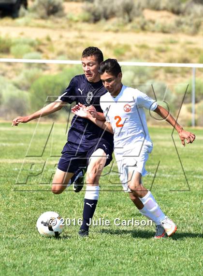 Thumbnail 3 in Aztec vs Piedra Vista (Aztec Invitational)  photogallery.