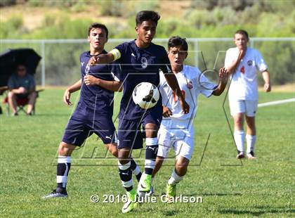 Thumbnail 1 in Aztec vs Piedra Vista (Aztec Invitational)  photogallery.