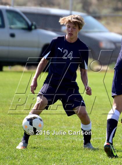 Thumbnail 3 in Aztec vs Piedra Vista (Aztec Invitational)  photogallery.