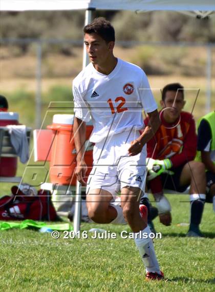 Thumbnail 1 in Aztec vs Piedra Vista (Aztec Invitational)  photogallery.