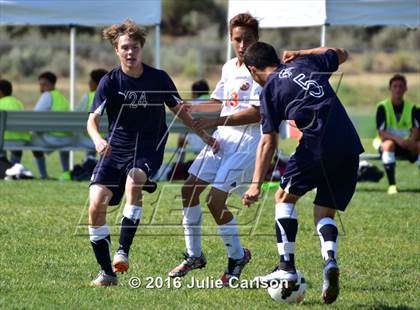 Thumbnail 2 in Aztec vs Piedra Vista (Aztec Invitational)  photogallery.