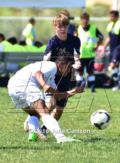 Thumbnail 3 in Aztec vs Piedra Vista (Aztec Invitational)  photogallery.