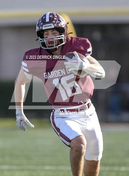 Thumbnail 2 in Garden City vs. New Hyde Park Memorial (NYSPHSAA Division II Quarterfinal) photogallery.