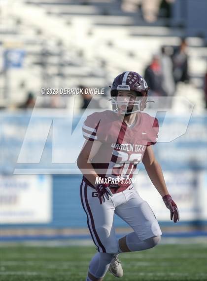 Thumbnail 1 in Garden City vs. New Hyde Park Memorial (NYSPHSAA Division II Quarterfinal) photogallery.