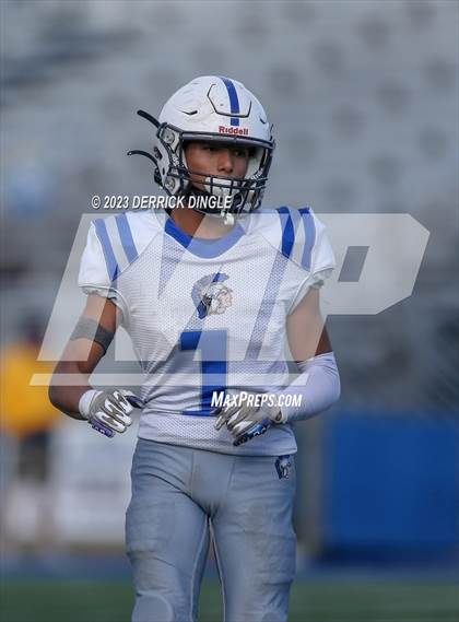 Thumbnail 2 in Garden City vs. New Hyde Park Memorial (NYSPHSAA Division II Quarterfinal) photogallery.
