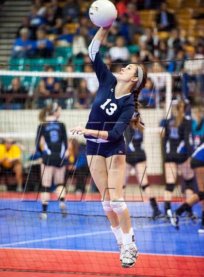 Thumbnail 2 in Dove Creek vs. Vail Christian (CHSAA 1A Pool 1) photogallery.